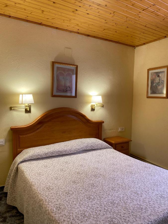 Hotel Rural Cal Amadeu Vilanova de Escornalbou Eksteriør bilde